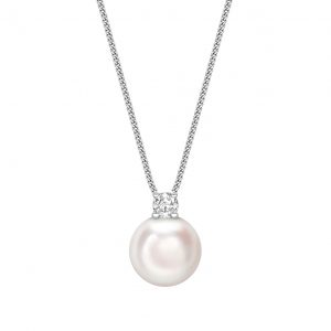 Pearl & diamond pendant